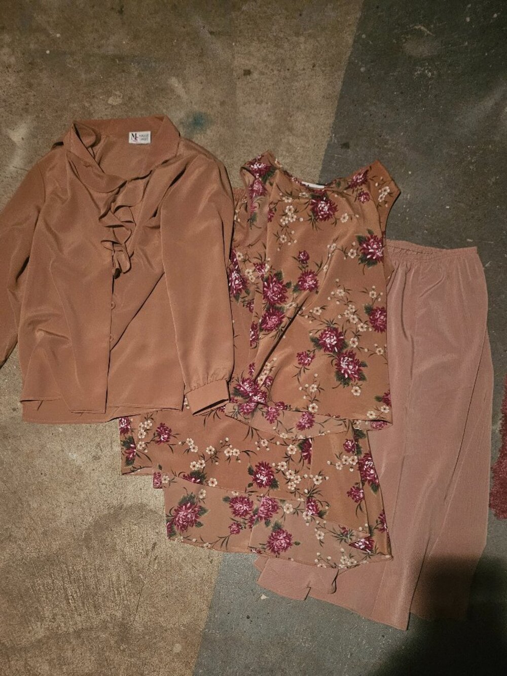 Beige Maggie Sweet Top/Skirt Set - Large